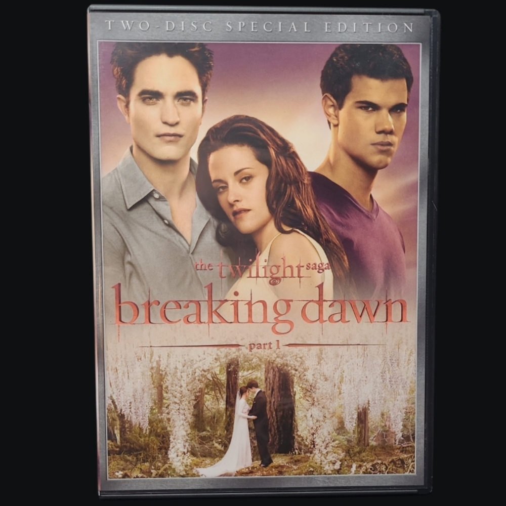 DVD "THE TWILIGHT SAGA" BREAKING DAWN-PART 1